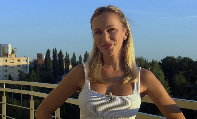 FOTO: Nela Slováková ve Výměně. – stránka 14