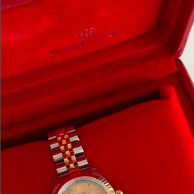 Tyto hodinky stojí 120 000 - 150 000