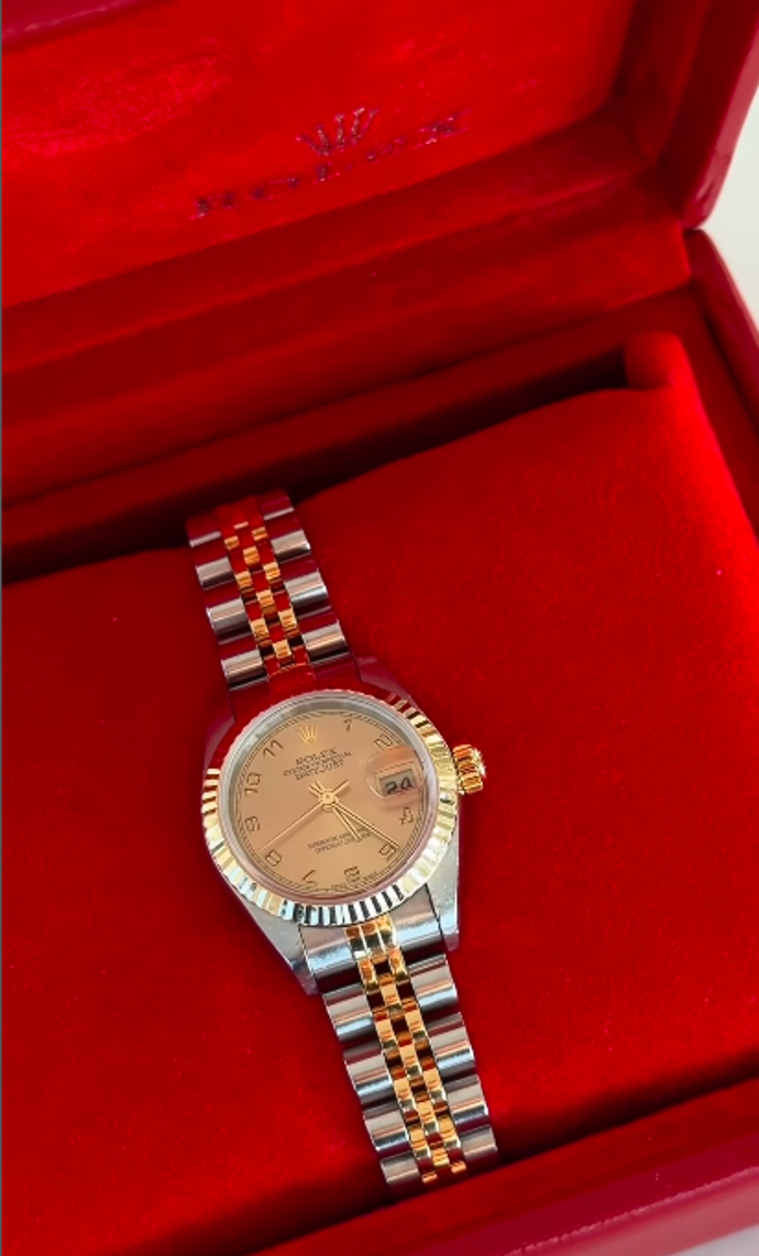 FOTO: Tyto hodinky stojí 120 000 - 150 000