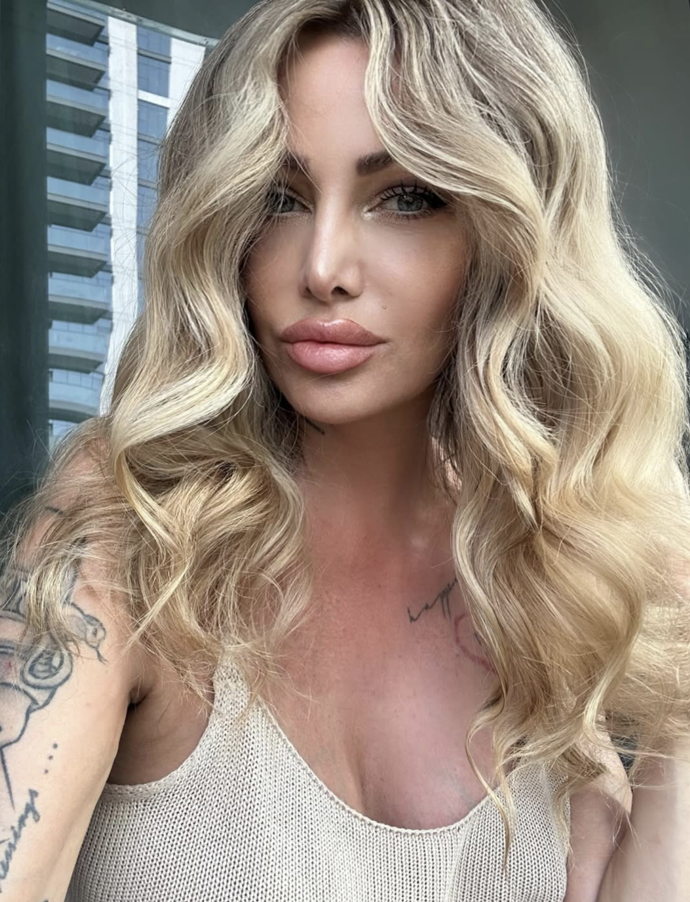 FOTO: Slovenský showbyznys přišel o jednu ze svých nejvýraznějších a nejkontroverznějších tváří. – stránka 3