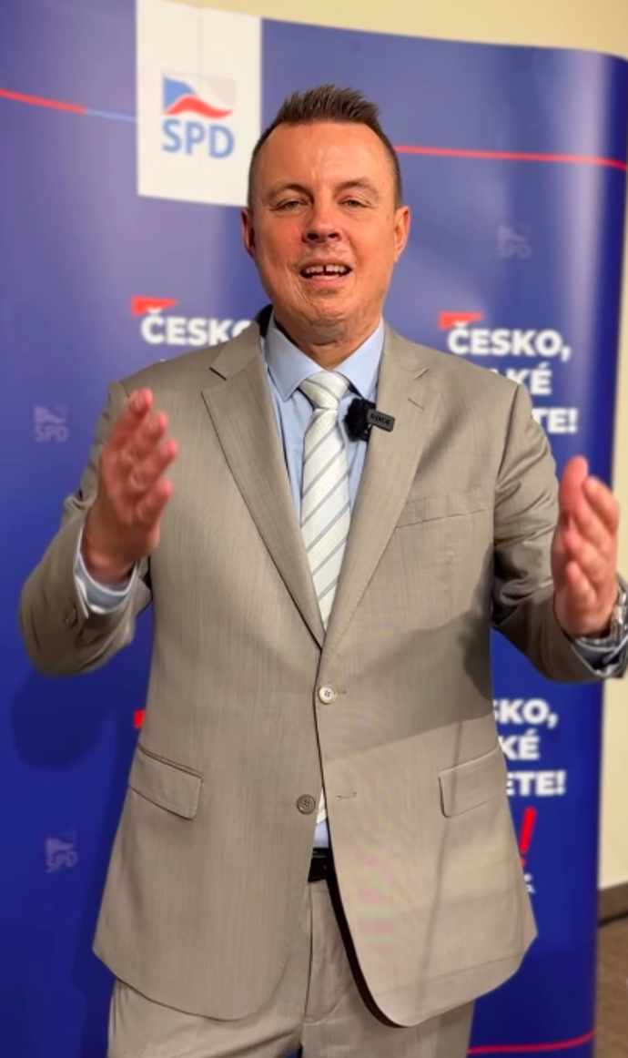 FOTO: Jindřich Rajchl je kvůli svým výkonům silně kritizován. – stránka 3