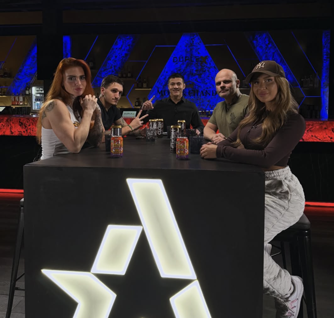 FOTO: Před natáčením vše vypadalo v pohodě. – stránka 1