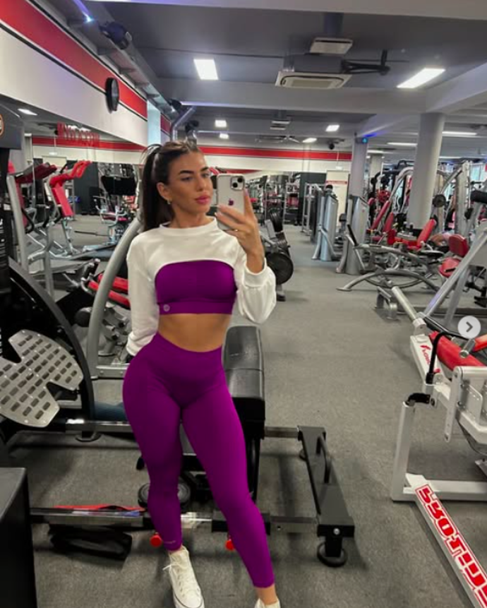 FOTO: Dolli Molnar milovala fitness. – stránka 6