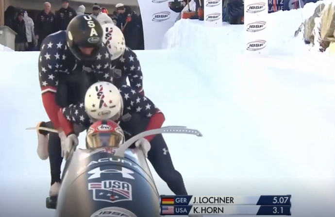 FOTO: Jednomu z nich se, však smýkla noha. – stránka 4