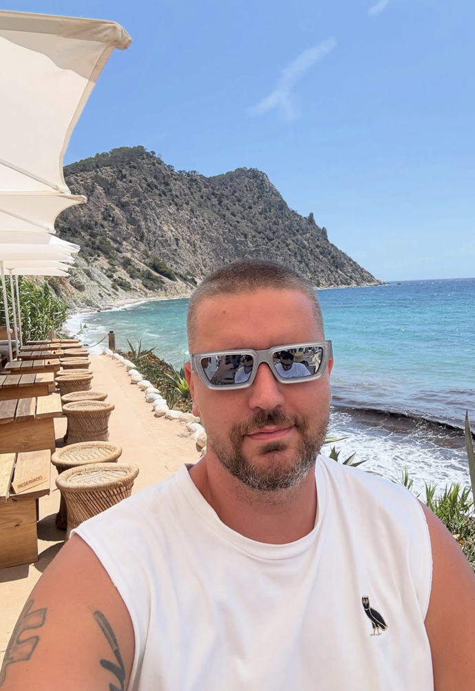 FOTO: Slovenský moderátor Osťo měl vážnou nemoc. – stránka 5