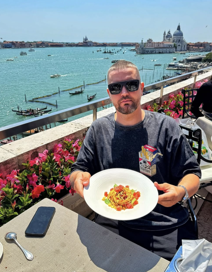 FOTO: Jeho smrt oplakává Slovensko. – stránka 3