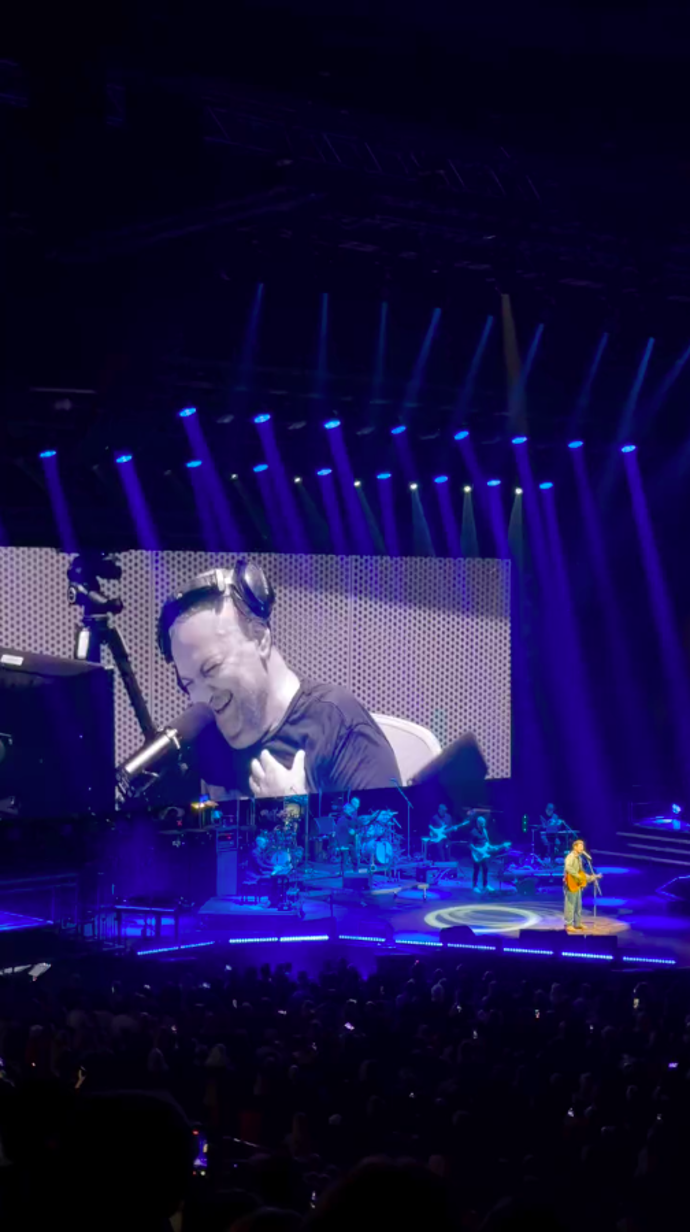 FOTO: Kapela Mirai zahrála píseň Anděl.