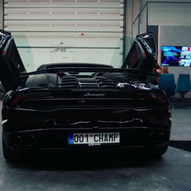 Karlosovo Lamborghini už zná svého nového majitele.