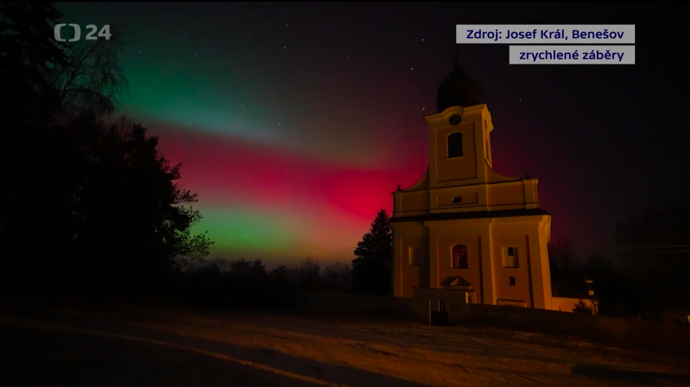 FOTO: Polární záře byla vidět i nad Benešovem, kde Hezucký zemřel. – stránka 1