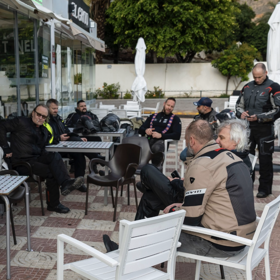 Petr Pavel se svými kamarády obráží silnice Španělska.