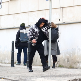 Karlos Vémola šel do nemocnice.