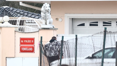 FOTO: Karlos Vémola má po svém propuštění z vazby plno zařizování.