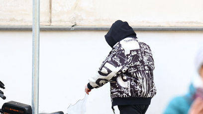 FOTO: Karlos Vémola měl outfit za 100 000 korun.