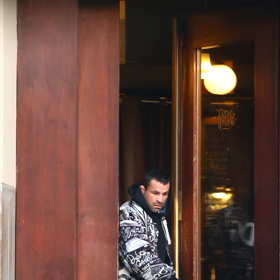 Karlos Vémola byl propuštěn z vazby a je stíhán na svobodě. 