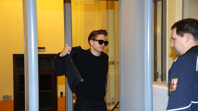 FOTO: Ondřej Brzobohatý opět stanul před soudem kvůli spolu s Taťánou Kuchařovou.