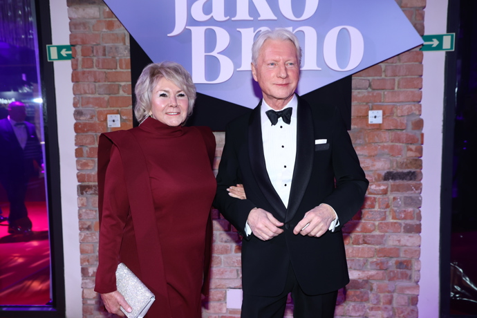 FOTO: Ladislav Špaček se ženou. – stránka 34