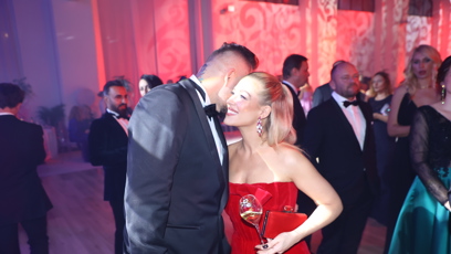 FOTO: Dominika Myslivcová se k partnerovi měla.