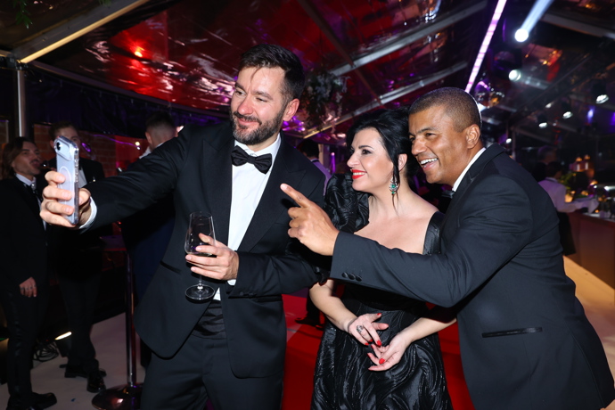 FOTO: Marek Ztracený, Andrea Kalivodová a Rey Koranteng na Plese jako Brno. – stránka 2