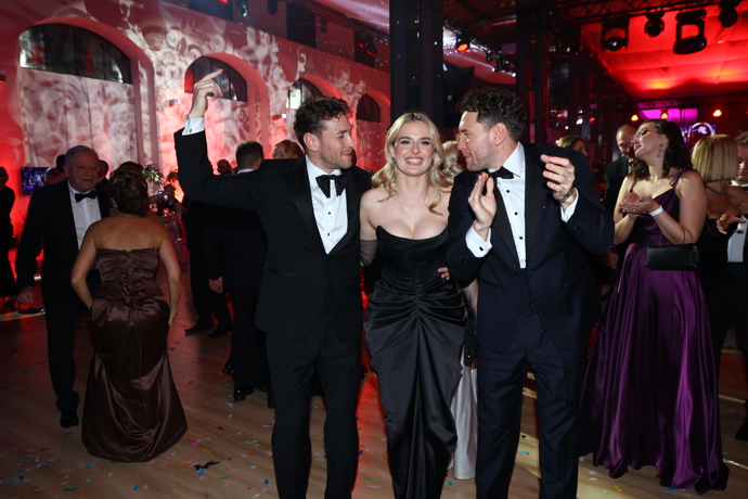 FOTO: Trojice z Bacheloru. – stránka 8