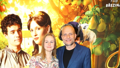 FOTO: Jiří Ployhar dorazil po boku své partnerky.