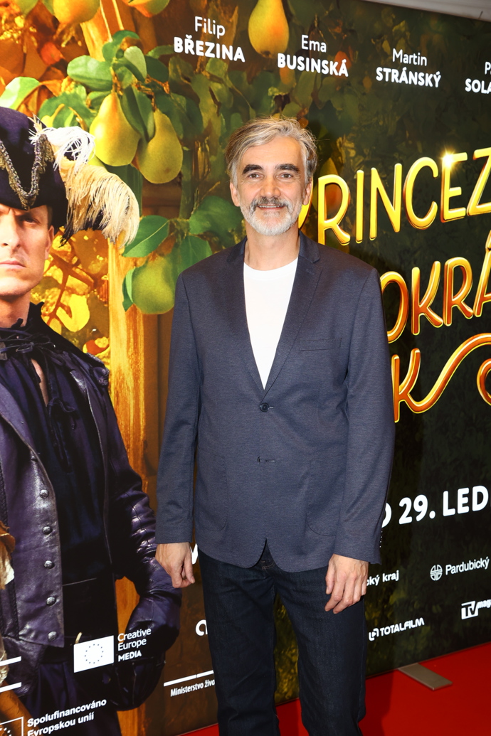 FOTO: Martin Myšička dorazil v dobré náladě. – stránka 59