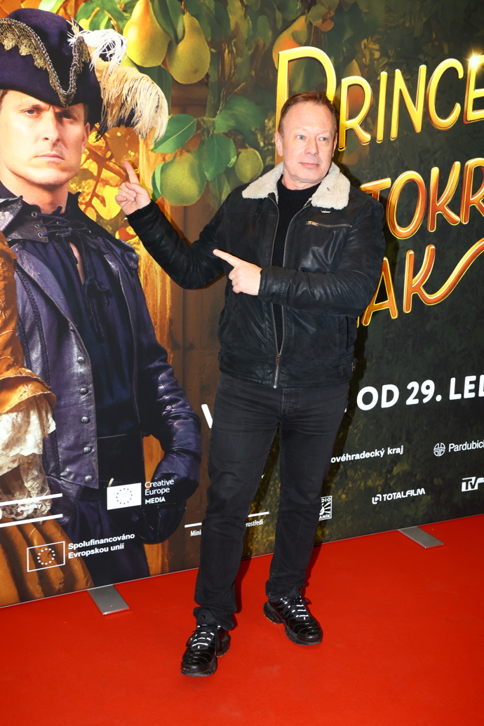 FOTO: Český skladatel a textař Michal Dvořák vtipkoval. – stránka 41