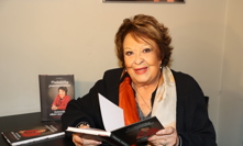 Jiřina Bohdalová se svou novou kuchařkou.