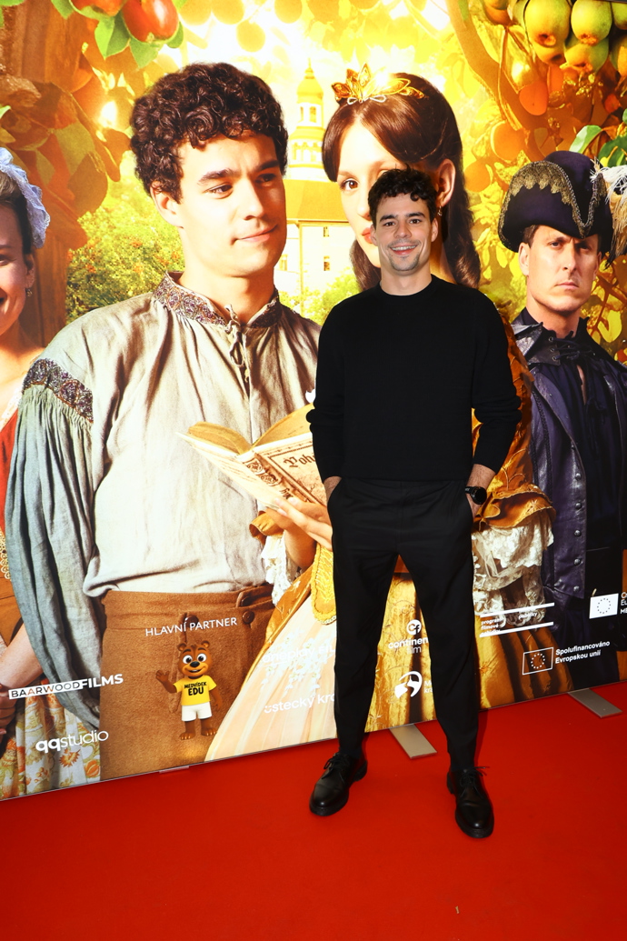 FOTO: Herec Filip Březina. – stránka 6