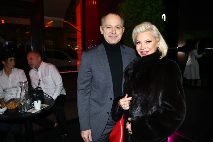 FOTO: Slavné tváře si nenechali ujít křest kalendáře Andrey Verešové. – stránka 88