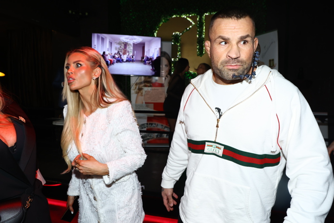 FOTO: Lela Ceterová a Karlos Vémola během večera. – stránka 13