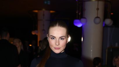 FOTO: Kristýna Svěchotová zaujala stříbrnými kalhotami.