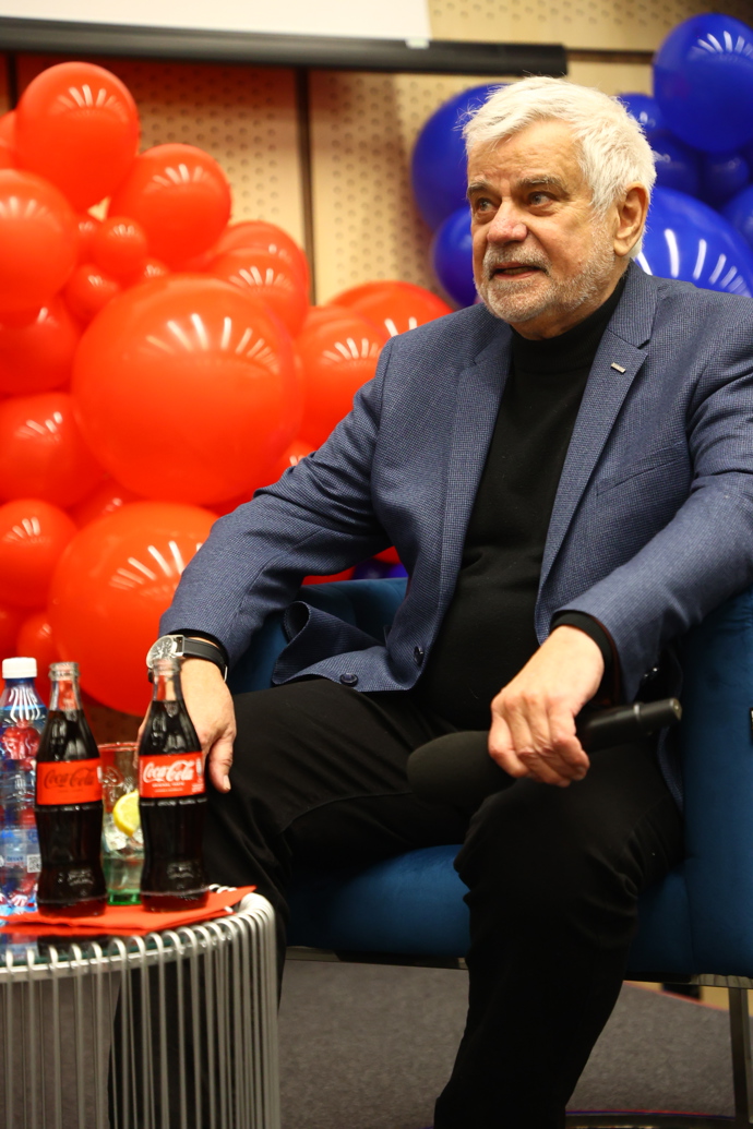 FOTO: Herec Petr Štěpánek. – stránka 2