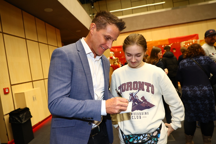 FOTO: Miroslav Dopita byl na roztrhání. – stránka 1