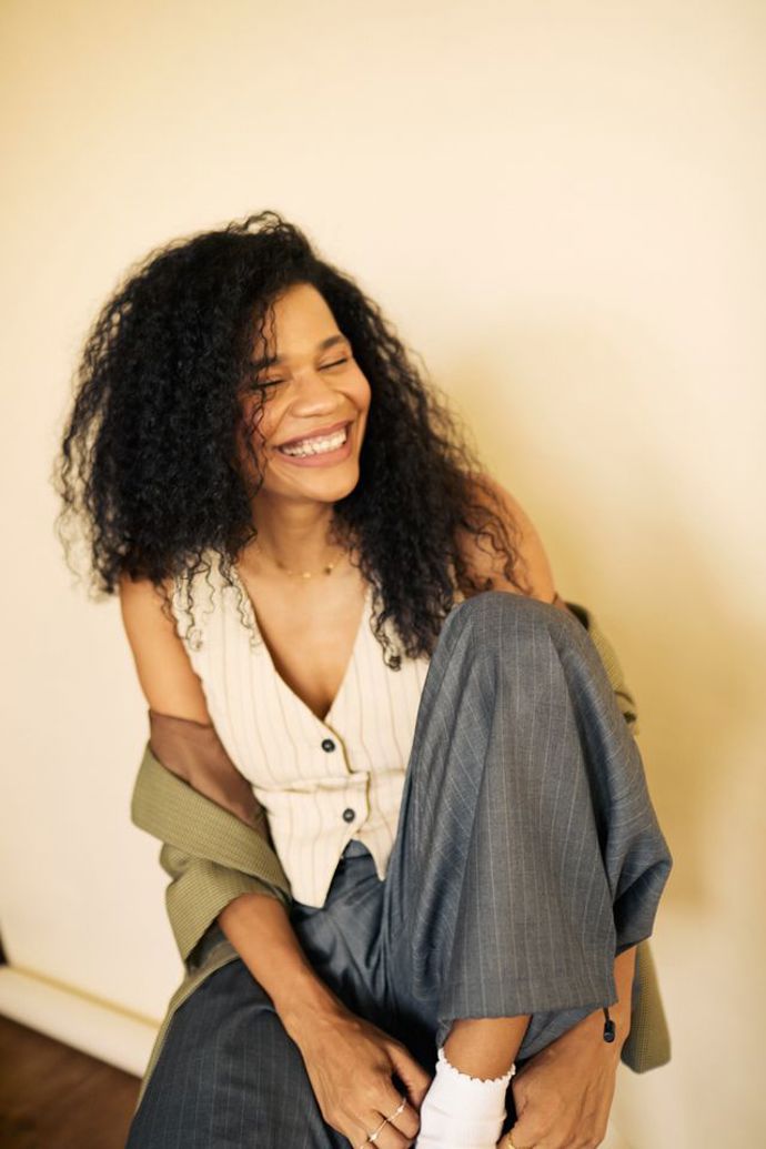 FOTO: Večerem bude provázet  stand-up komička Bianca Cristovao. – stránka 6