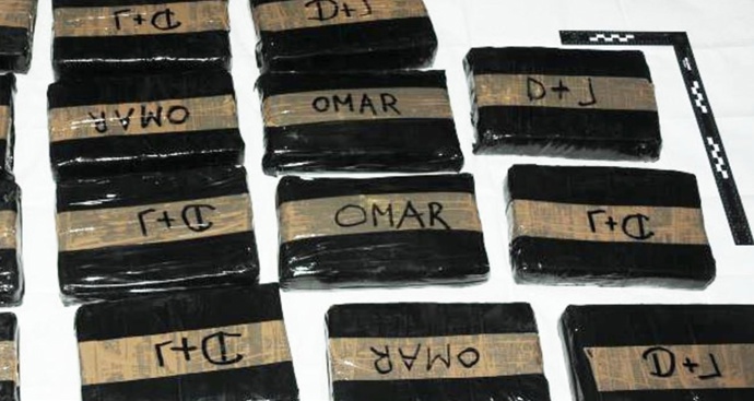 FOTO: Policie zadržela během akce s krycím názvem Padrino kokain. – stránka 7