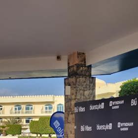 Ivana Jirešová předcvičuje pro klienty Blue Style.