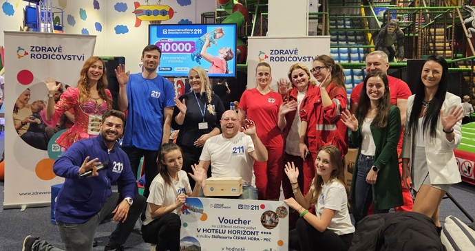 FOTO: Simona Šimková a Michal Šeda mají projekt Zdravé rodičovství. – stránka 17