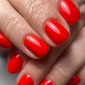 Slušet bude dlouhým i krátkým nehtům.