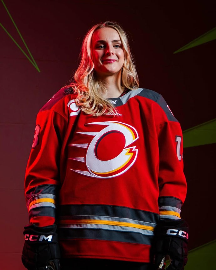 FOTO: Tereza Holešinská (Vanišová) v dresu. – stránka 1