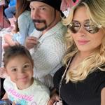 Z pětileté Natálky prý roste velká parádnice. 