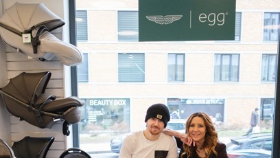 FOTO: Olga Lounová s partnerem vybrali nový kočárek.