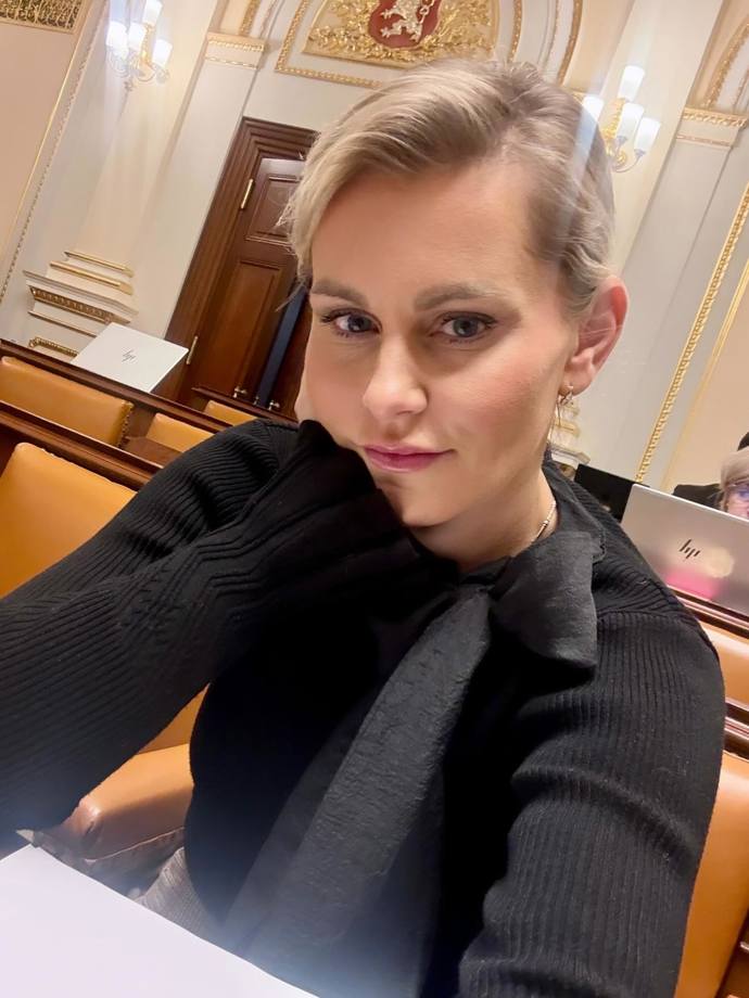 FOTO: Taťána Malá dodnes chodí k dborníkovi. – stránka 2