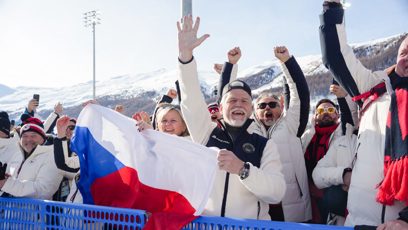 FOTO: Petr Pavel s manželkou se radují z první zlaté medaile.