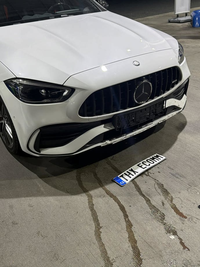 FOTO: Jan Michálek měl dopravní nehodu. – stránka 1