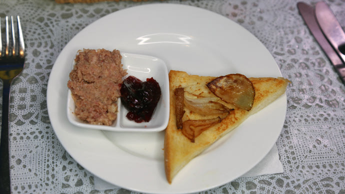 FOTO: Toast s vídeňskou cibulkou. – stránka 5