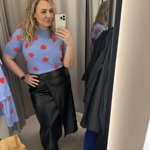 Na módní lov do obchodů vyrazila šéfredaktorka Lifee Kristina. Do oka jí padl třeba tento trendy svetřík s krátkým rukávem a roztomilým srdíčkovým motivem.