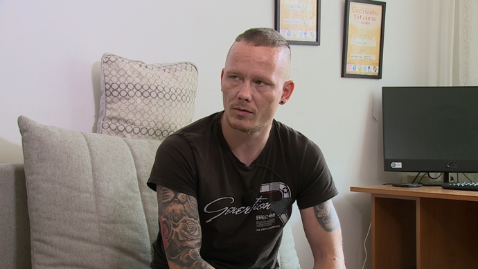 FOTO: Josef se věnuje kickboxu. – stránka 5