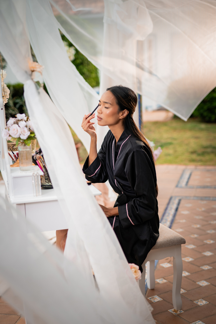 FOTO: Sarah Vu při přípravách na velkolepé finále. – stránka 17