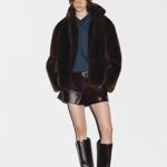 Správně zvolená obuv dodá luxusní nádech i kratším sukním a šortkám a stylově je vybalancuje.