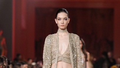 FOTO: Rézi Simons na přehlídce Elie Saab.